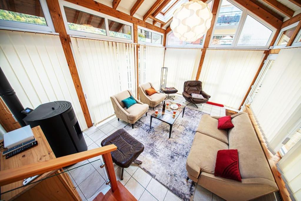 La Coquette ! Maison Au Coeur De La Bresse Avec Veranda Barbecue Garage Baby-Foot Et Barre De Son Luaran gambar